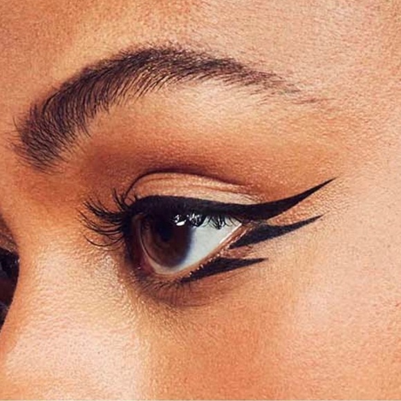 Item Beauty by Addison Rae Lucky Line Waterproof Gel Eyeliner Pencil Black | NEW - Picture 5 of 12